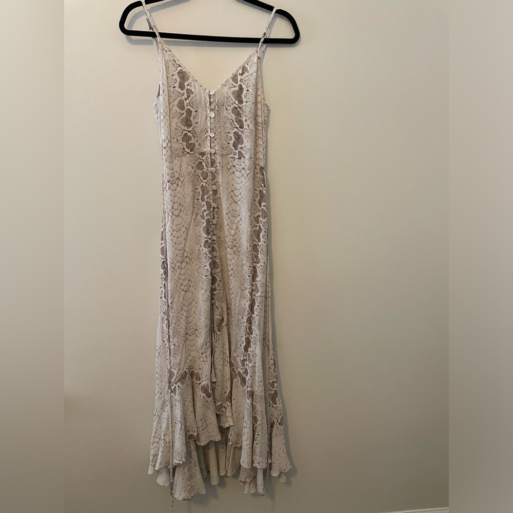 Gorgeous Snakeskin Print High Low Kivari Dress